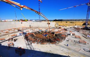 14,000 m³ of concrete, 3,600 tons of rebar, 8 months of work—the "floor" of the Tokamak Complex was finalized on 27 August 2014.